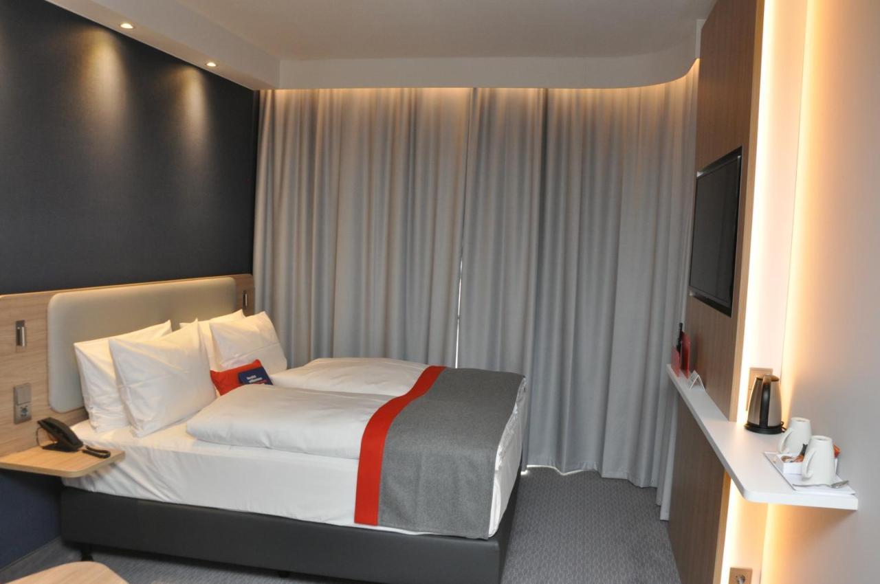 Holiday Inn Express - Sindelfingen By Ihg Exterior photo