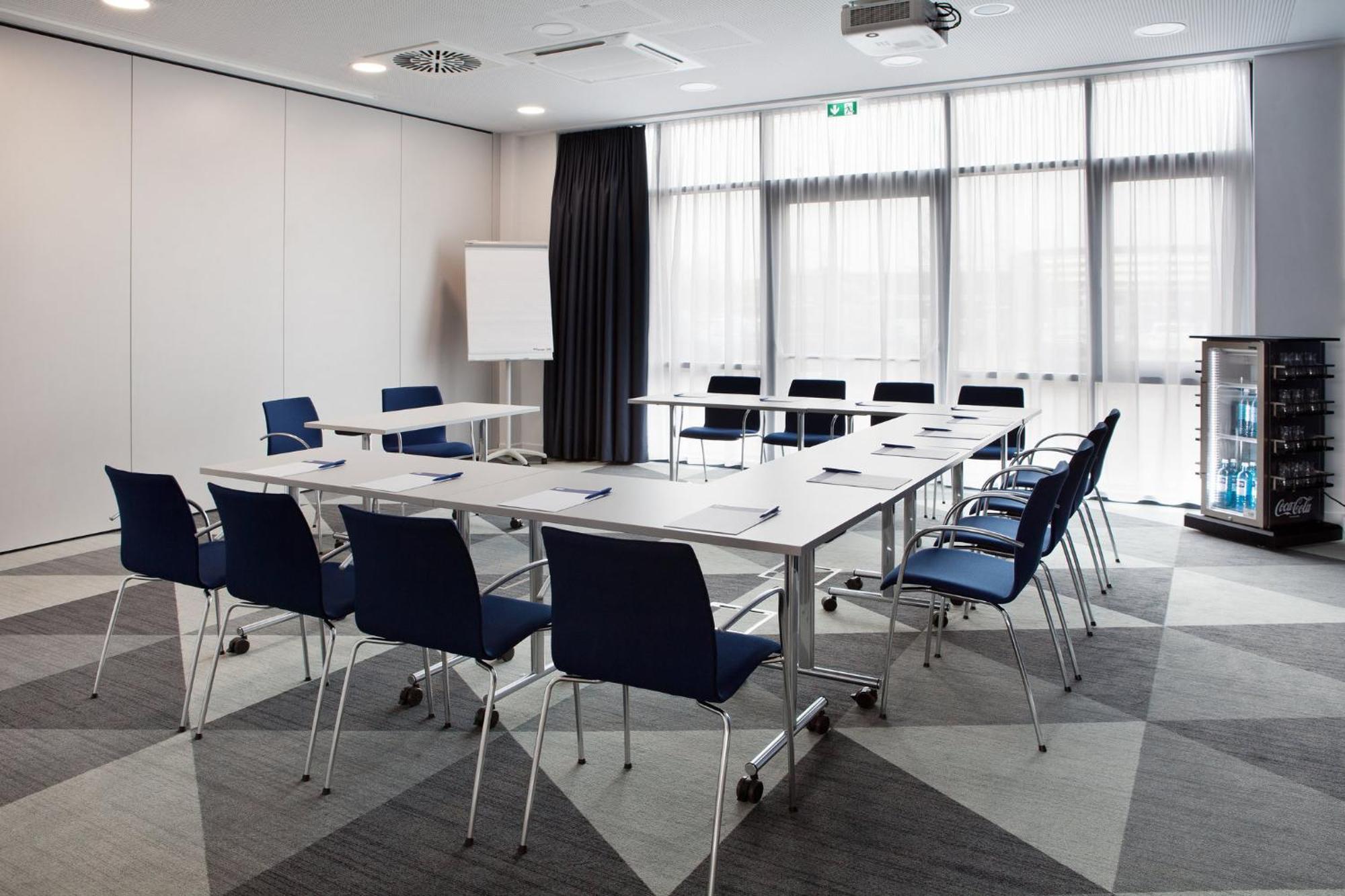 Holiday Inn Express - Sindelfingen By Ihg Exterior photo